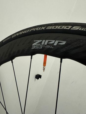 Used Canyon Ultimate CFR AXS 2025 2025 Road & Gravel — image 5 of 5