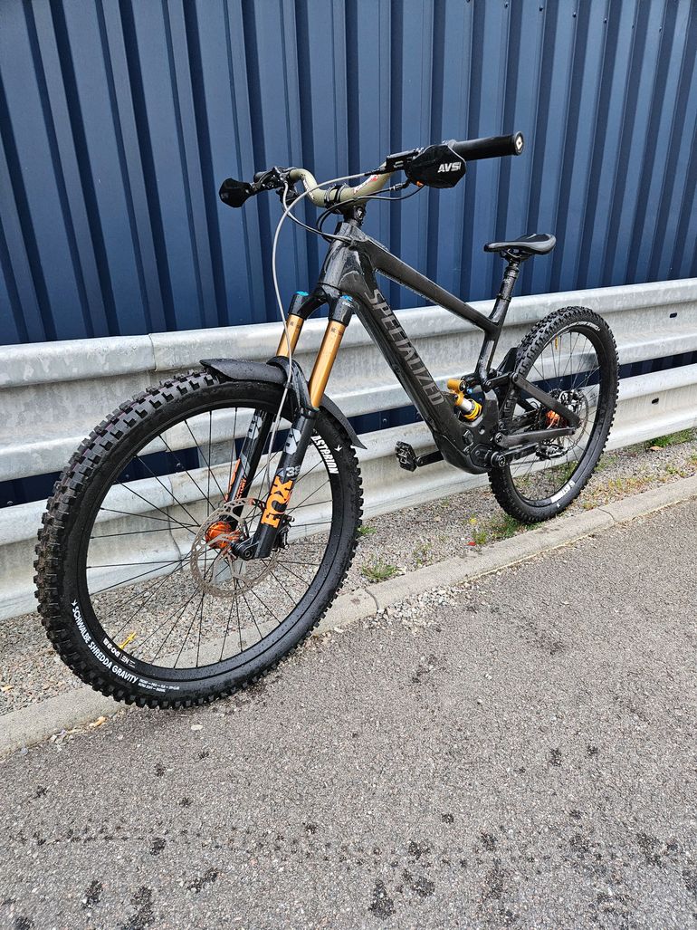 Used Specialized Shimano Deore XT 2021 Mountainbike — image 2 of 6