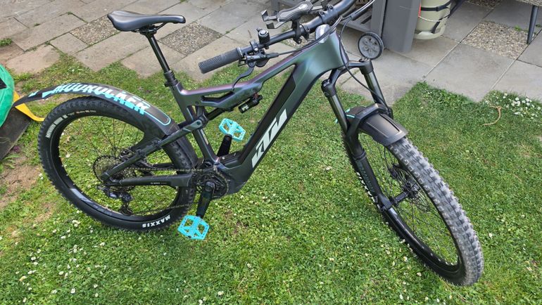 Used KTM MACINA KAPOHO ELITE 2022 2022 Mountainbike — image 1 of 9