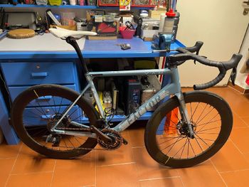 Used Factor O2 SRAM Red eTap AXS 2024 Road & Gravel — image 8 of 9