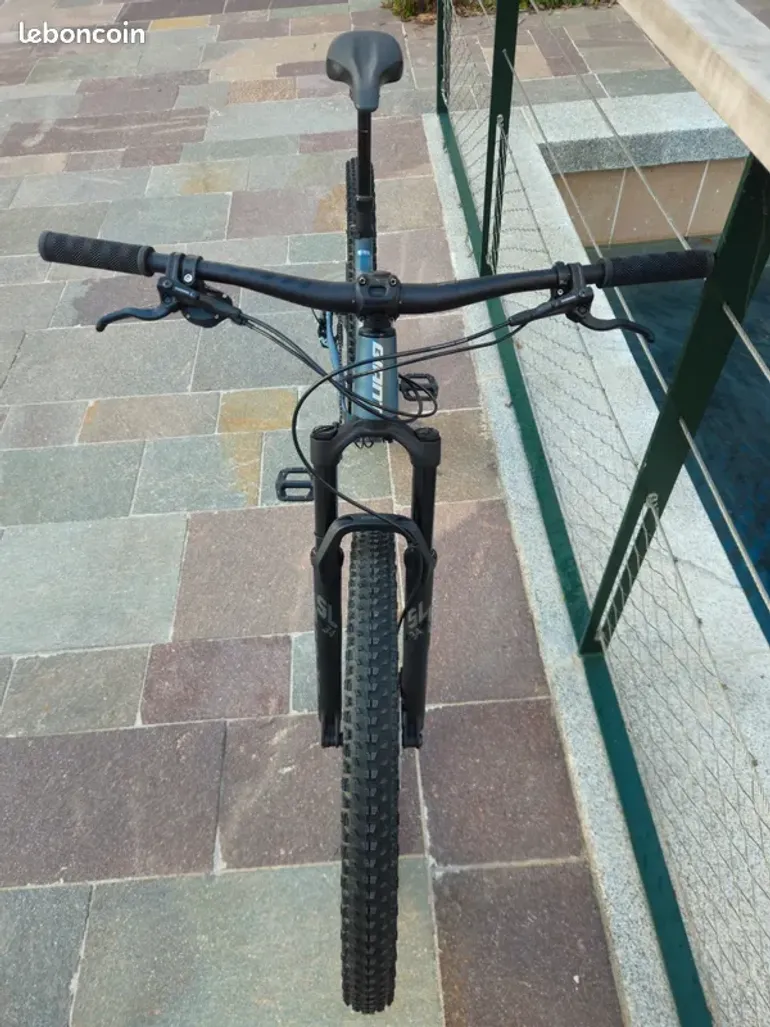 Used Giant Giant Fathom 1 2022 - Taille L 2022 Mountainbike — image 13 of 15