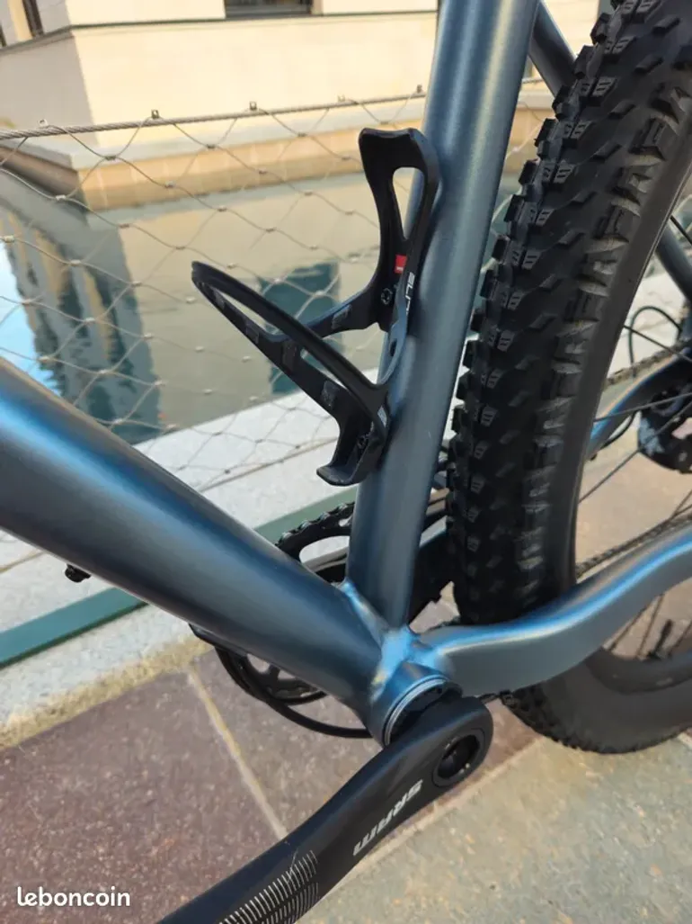 Used Giant Giant Fathom 1 2022 - Taille L 2022 Mountainbike — image 15 of 15
