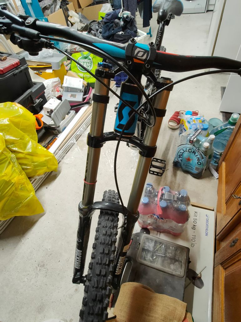 Used Scott Gambler 30 2014 Mountainbike, Schwarz — image 2 of 6