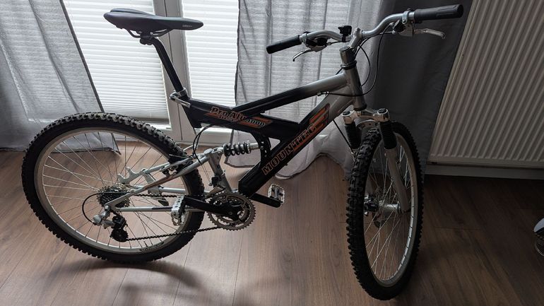 Used Prophete Prophete Custom Shimano Acera 2005 Mountainbike, Black — image 1 of 7