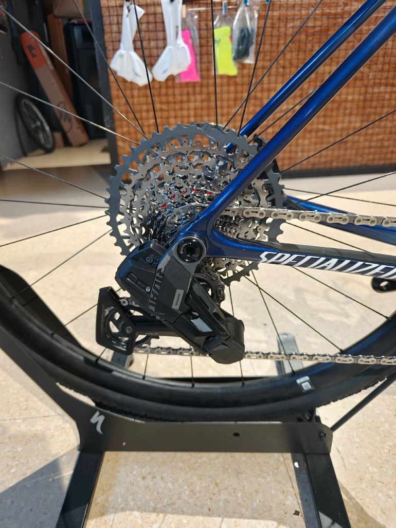 Used Specialized Crux Expert - SRAM Rival XPLR AXS 2026 2026 Road & Gravel — image 2 of 11