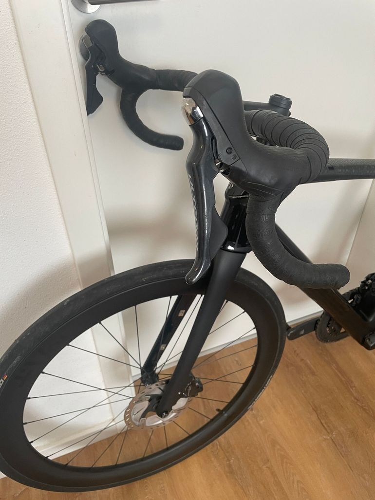 Used Trek Domane SL 6 2020 2020 Road & Gravel, Schwarz — image 6 of 12