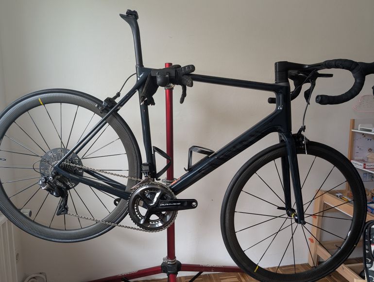 Used Canyon Ultimate CF SLX 9.0 Di2 2020 2020 Road & Gravel, Blue — image 25 of 26