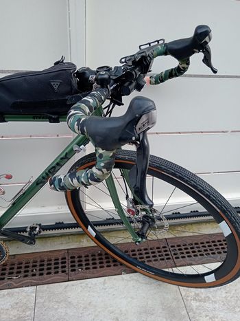 Used Surly Straggler 2017 2017 Road & Gravel, Green — image 6 of 7