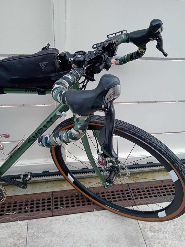 Used Surly Straggler 2017 2017 Road & Gravel, Green — image 6 of 7
