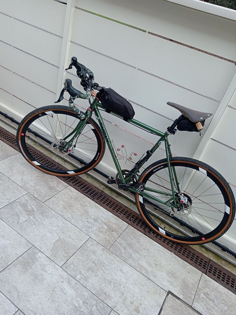 Used Surly Straggler 2017 2017 Road & Gravel, Green — image 2 of 7