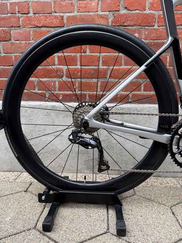 Used Cannondale Supersix Shimano Ultegra Di2 2023 Road & Gravel, Light Gray — image 2 of 14
