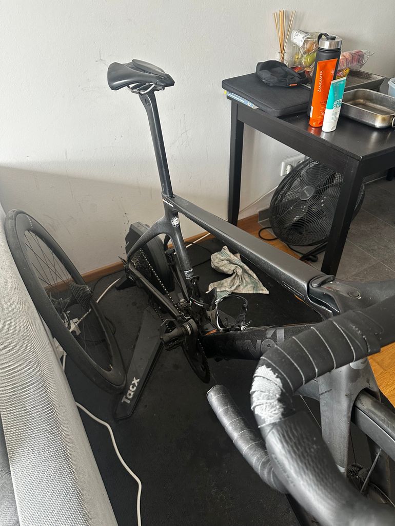 Used Cervélo S5 Ultegra Di2 Disc 2019 2019 Road & Gravel — image 6 of 7
