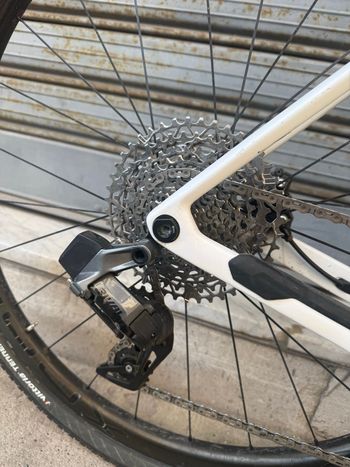 Used Orbea TERRA M31eTEAM 1X 2024 2024 Road & Gravel, White — image 3 of 8