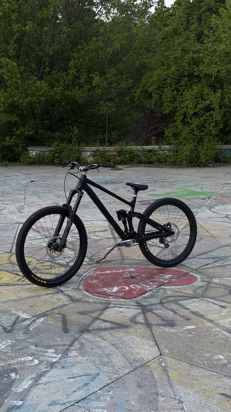Used RAAW Madonna V2.2 Frame Kit 2025 2025 Mountainbike — image 4 of 7