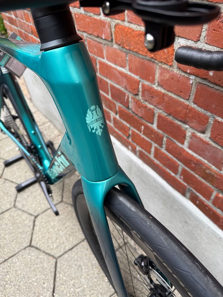 Used Bianchi Infinito Pro ULTEGRA DI2 4IIII PWM 2026 2026 Road & Gravel — image 6 of 17