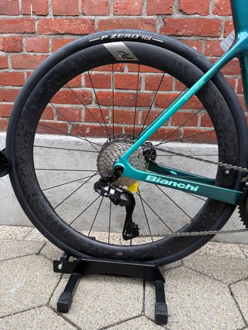 Used Bianchi Infinito Pro ULTEGRA DI2 4IIII PWM 2026 2026 Road & Gravel — image 2 of 17