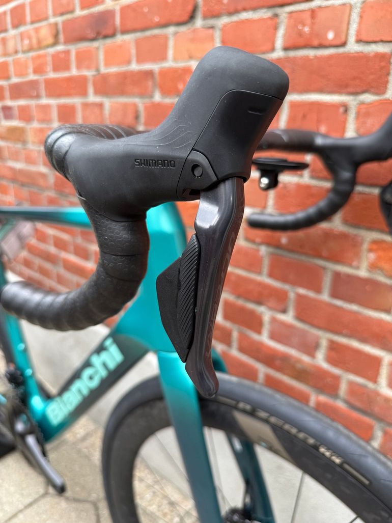 Used Bianchi Infinito Pro ULTEGRA DI2 4IIII PWM 2026 2026 Road & Gravel — image 5 of 17