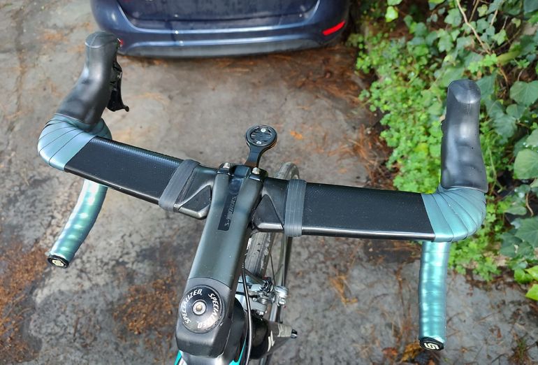 Used Specialized Tarmac Shimano Ultegra 2017 Road & Gravel, Black — image 9 of 10