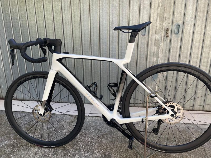 Used Trek Madone SL 6 Gen 8 2025 2025 Road & Gravel