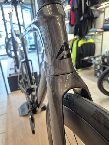 Used Merida Reacto Team 2027 2027 Road & Gravel, Light Gray — image 5 of 9