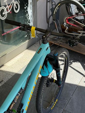 Used Santa Cruz Santa Cruz Blur 2021 2021 Mountainbike, Blue — image 3 of 4