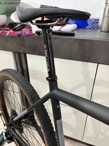 Used Specialized Crux Comp 2022 2022 Road & Gravel, Black — image 7 of 12