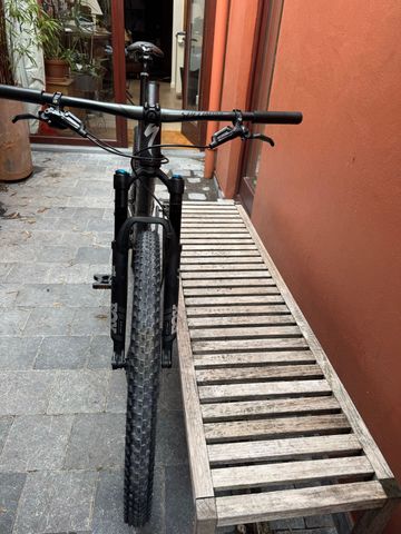 Used Specialized Epic Expert EVO 2019 2019 Mountainbike, Black, 29 — image 2 of 7