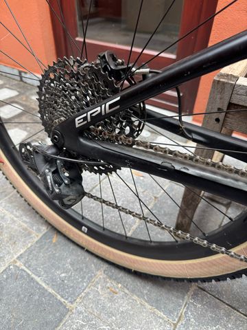 Used Specialized Epic Expert EVO 2019 2019 Mountainbike, Black, 29 — image 6 of 7