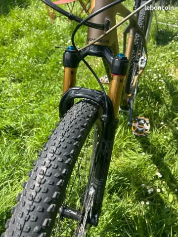 Orbea ALMA M30 2024 2024 Mountainbike usato, Arancione — immagine 5 di 8