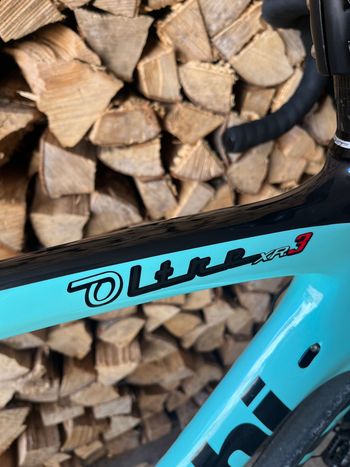 Used Bianchi Oltre XR3 Ultegra Di2 2020 2020 Road & Gravel — image 4 of 6