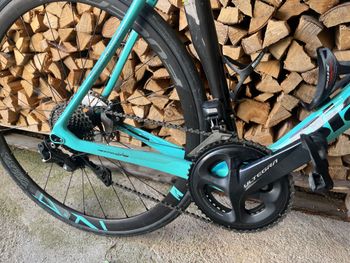Used Bianchi Oltre XR3 Ultegra Di2 2020 2020 Road & Gravel — image 5 of 6