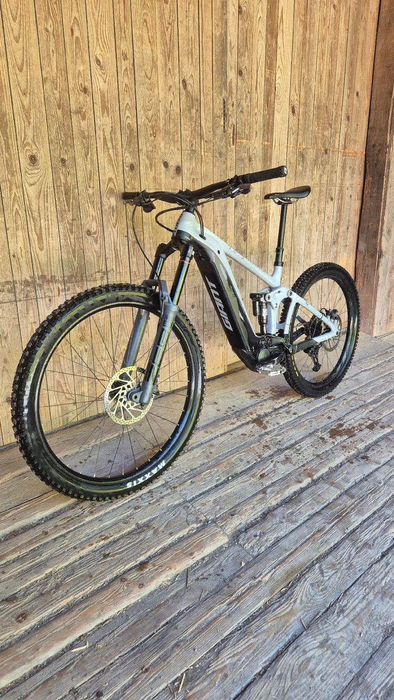 Used Giant Reign E+ 1 2022 2022 Mountainbike, White, 29 — image 1 of 8