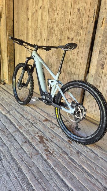 Used Giant Reign E+ 1 2022 2022 Mountainbike, White, 29 — image 2 of 8