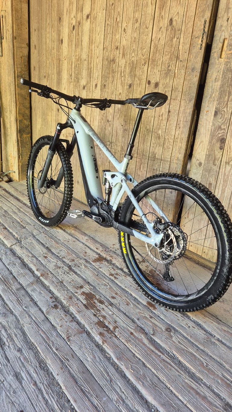 Used Giant Reign E+ 1 2022 2022 Mountainbike, White, 29 — image 2 of 8