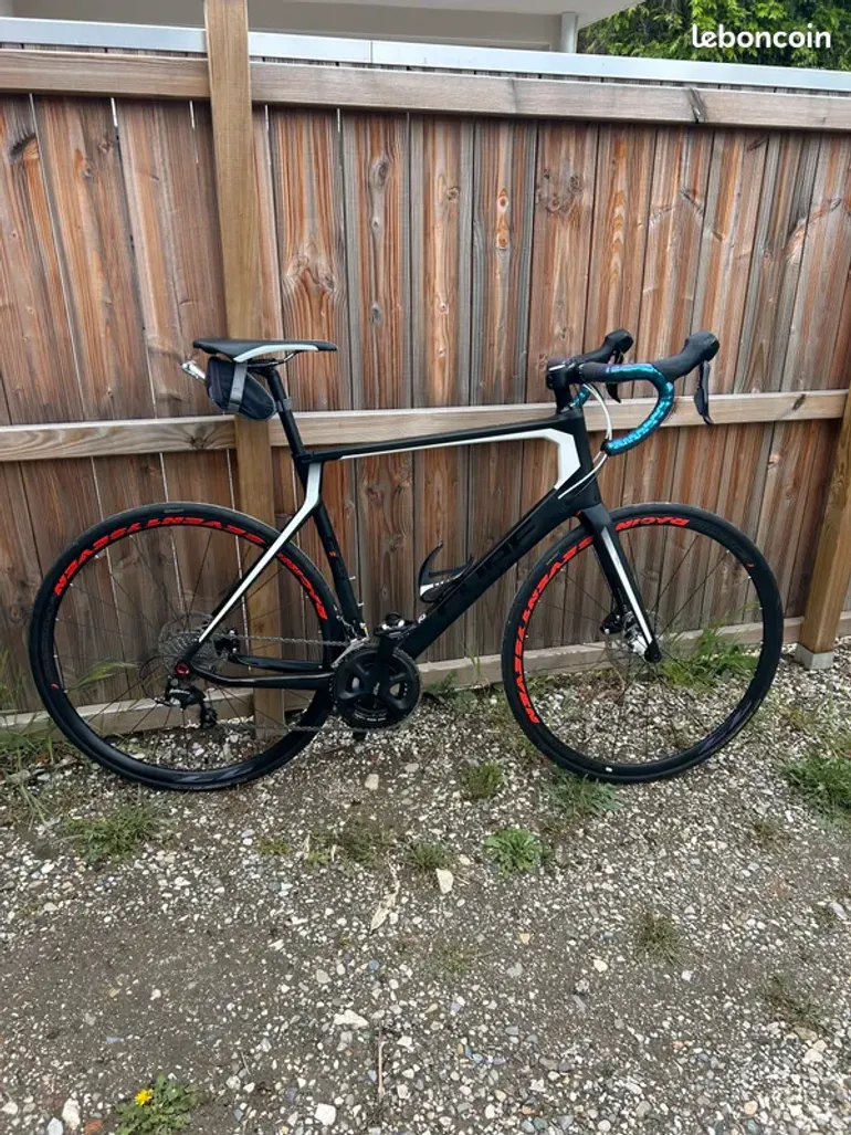 Used CUBE Agree Shimano 105 2016 Road & Gravel, Black — image 1 of 3