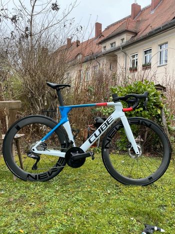 Used CUBE CUBE LITENING AERO C:68x 2025 Road & Gravel — image 2 of 15