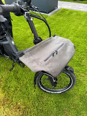 Used Riese & Müller Riese & Müller Multitinker Vario 625 Wh 2025 Urban, Light Gray — image 10 of 15
