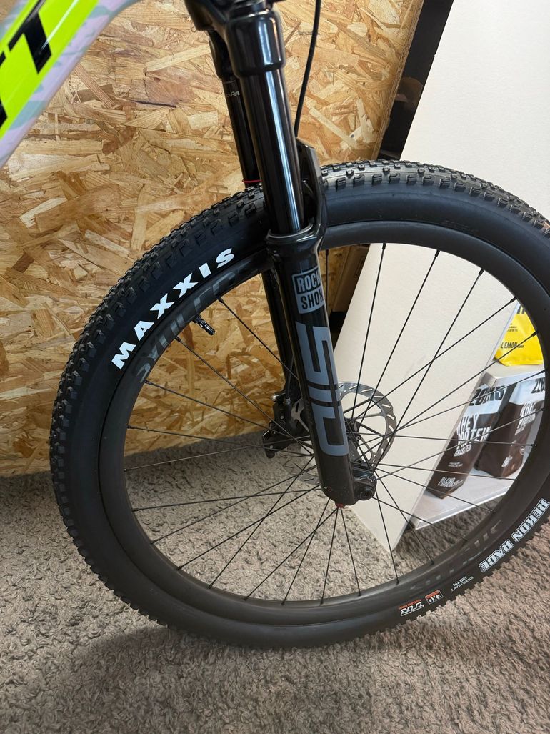 Used Scott Spark RC Team Issue 2026 2026 Mountainbike, Green, 29 — image 4 of 7