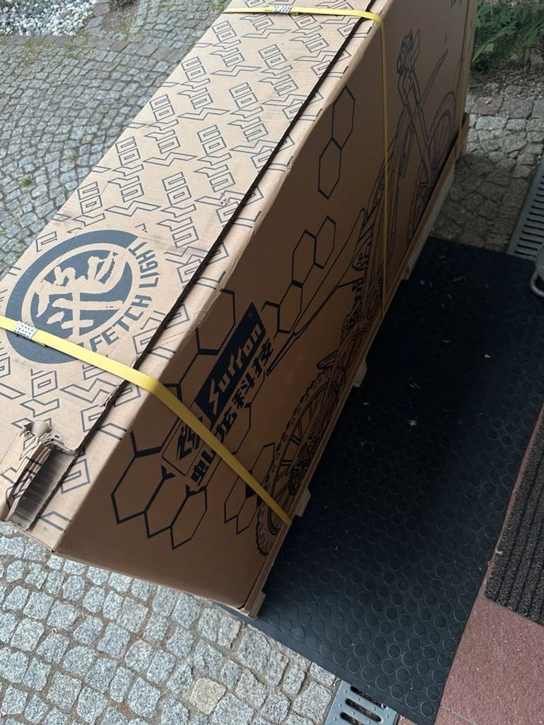 Used 3T Surron Light Bee X LBX 2025 8kW 80km/h Orginalkarton EU Ladeg 2025 Road & Gravel — image 4 of 15