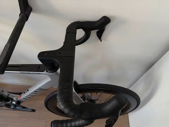 Used Canyon Endurace CF 8 Di2 2025 2025 Road & Gravel — image 7 of 15