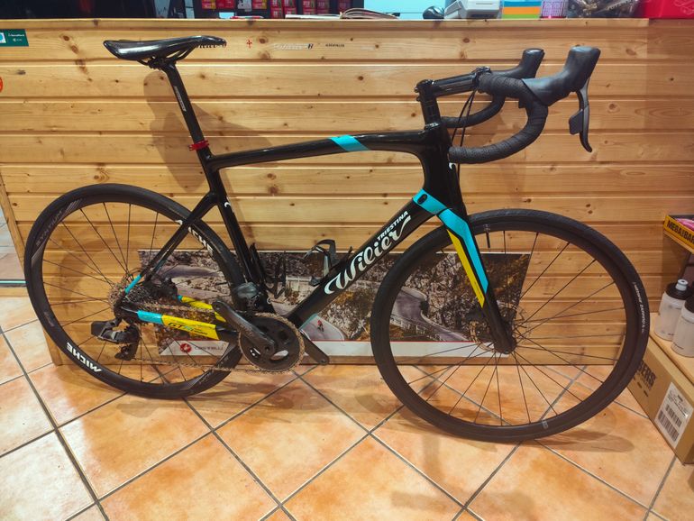 Used Wilier GTR TEAM SRAM FORCE 2023 2023 Road & Gravel — image 1 of 13