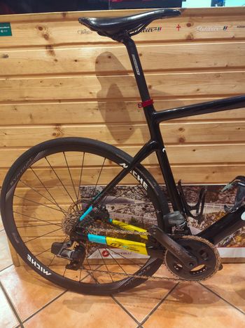 Used Wilier GTR TEAM SRAM FORCE 2023 2023 Road & Gravel — image 3 of 13