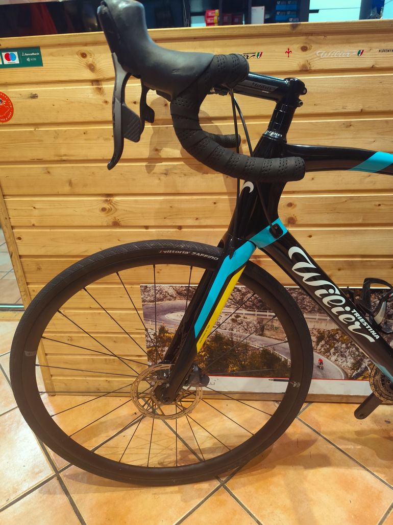 Used Wilier GTR TEAM SRAM FORCE 2023 2023 Road & Gravel — image 10 of 13