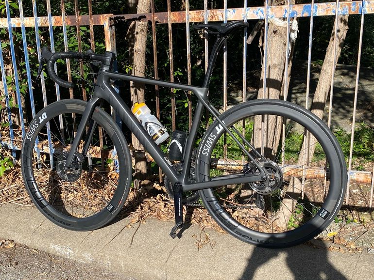 Used Canyon Endurace CF SLX 9 Disc Di2 2021 2021 Road & Gravel, Schwarz — image 1 of 9