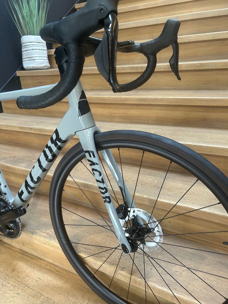 Used Factor O2 - Shimano Ultegra 2026 2026 Road & Gravel — image 4 of 5