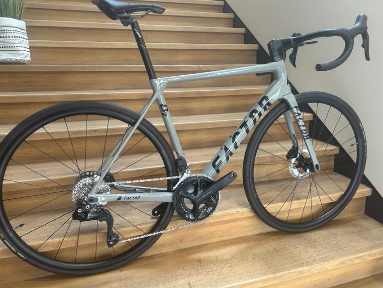Used Factor O2 - Shimano Ultegra 2026 2026 Road & Gravel — image 1 of 5