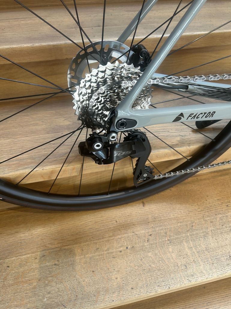 Used Factor O2 - Shimano Ultegra 2026 2026 Road & Gravel — image 2 of 5