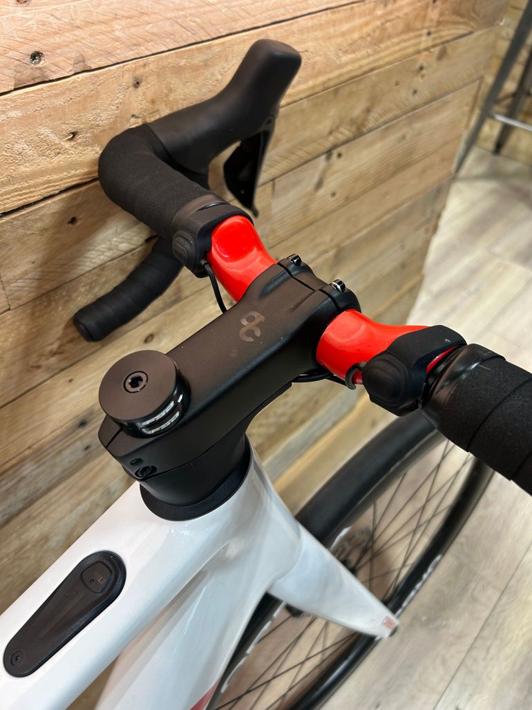 Used Orbea GAIN M10i 2025 2025 Road & Gravel — image 5 of 11