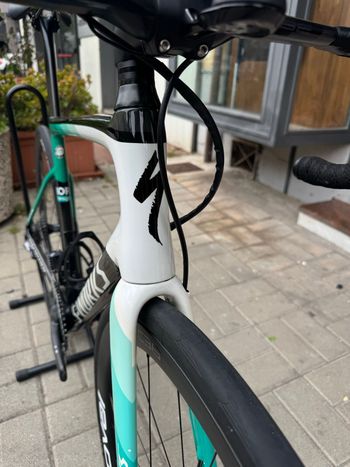 Used Specialized Tarmac Shimano Ultegra Di2 2020 Road & Gravel — image 11 of 15