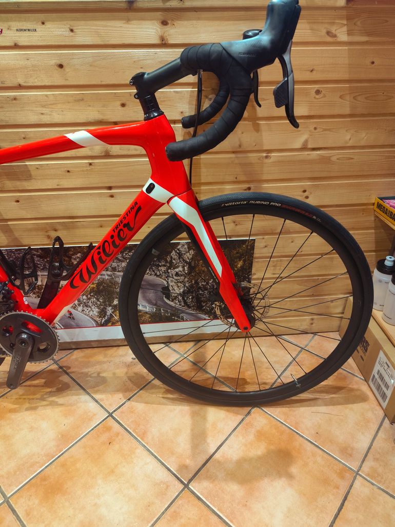 Used Wilier GTR TEAM SRAM RIVAL 2023 2023 Road & Gravel — image 9 of 16